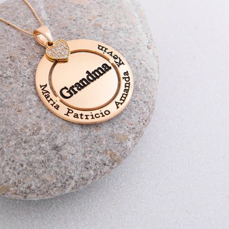 Grandma Disc Necklace with Inlay Heart-3
